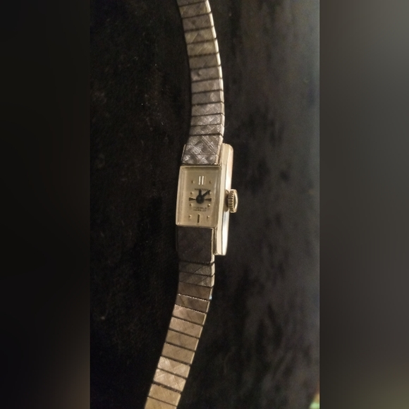 Vintage 10k rpg Nastrix 17 jewel incabloc woman's watch with swiss movement. - Picture 3 of 10